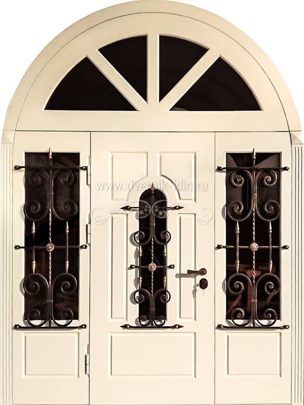 Arochnaya Dver Mdf So Steklom I Kovkoj Da 12