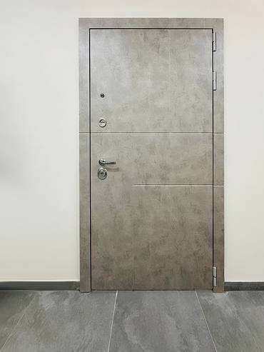 Дверь для квартиры с МДФ