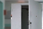 Металлические двери на этаж и площадку